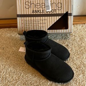 NEW! Girls black shearling ankle boots